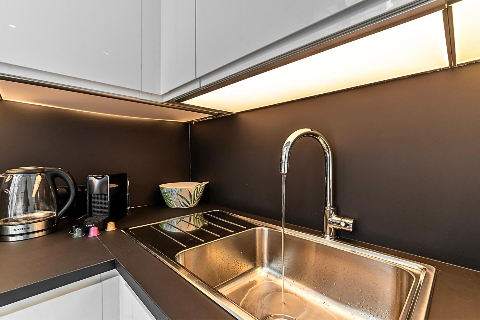 Ferienhaus The Secret Kensington Garden Mews-2 Bedroom Full House-2 Train Lines- Spacious-kings Road- Harrods -chelsea Stadium-private Small Patio *